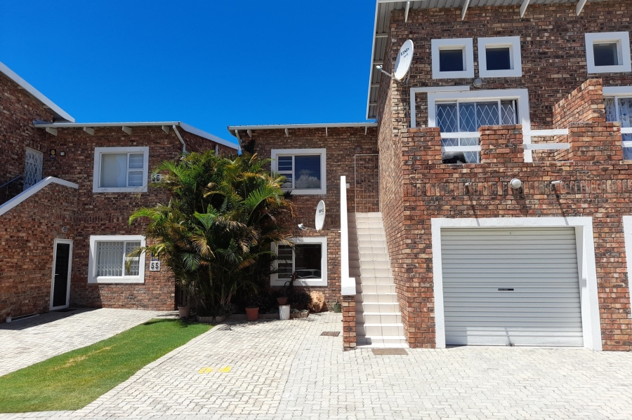 2 Bedroom Property for Sale in Bluewater Bay Eastern Cape